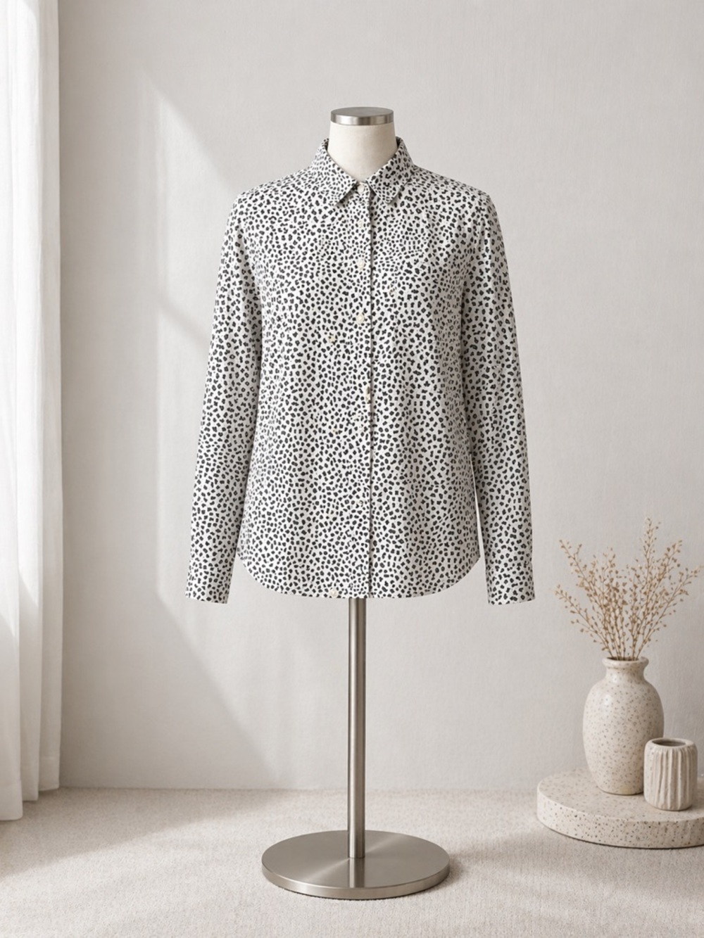 Levi's Black & White Speckled Classic Fit Blouse